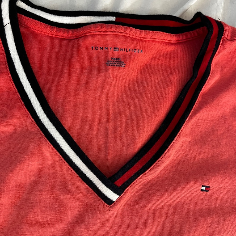 Tommy Hilfiger Coral V-Neck with Striped Collar